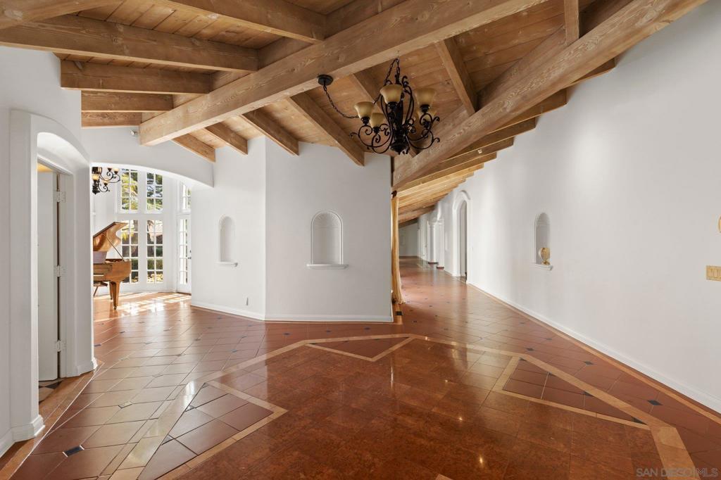 9450 La Jolla Farms Rd. - photo 19