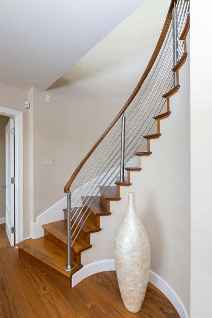 643 Beach Drive, Aptos CA: https://media.crmls.org/mediaz/96d0cca0-4fb2-464c-8188-f8e82f64feec.jpg