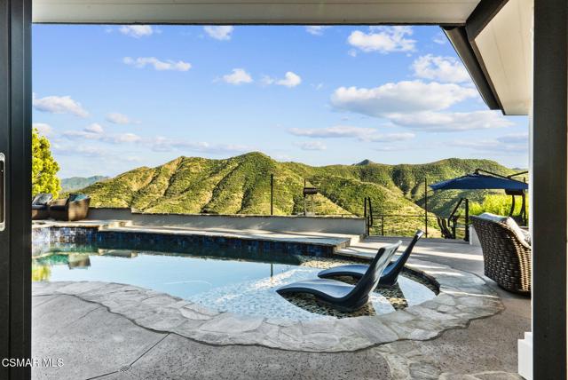 31460 Glenbridge Road, Westlake Village CA: https://media.crmls.org/mediaz/96d10076-be7c-4669-95b1-febdfddc1735.jpg