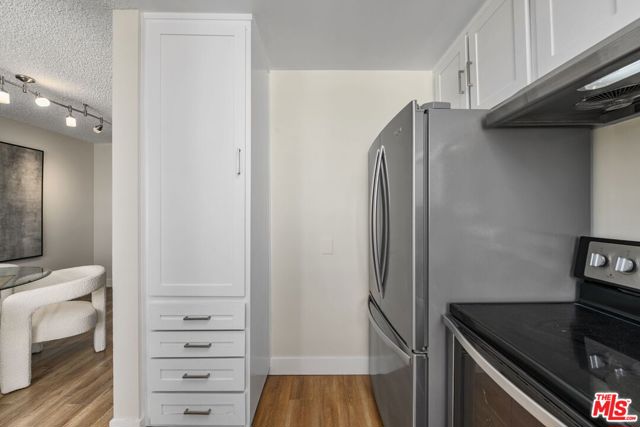 10751 Wilshire Boulevard, Los Angeles CA: https://media.crmls.org/mediaz/96d174ee-c600-41b4-897c-5fa223f27bcc.jpg