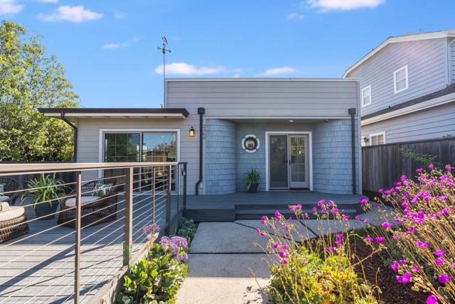 2360 Melanie Place, Santa Cruz CA: https://media.crmls.org/mediaz/96d22223-41fa-4876-a827-f43daaaa65b2.jpg