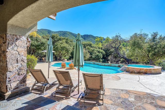 1826 Crystal View Circle, Newbury Park CA: https://media.crmls.org/mediaz/96d2ceb9-f581-4f5c-8146-03ccb084e66d.jpg