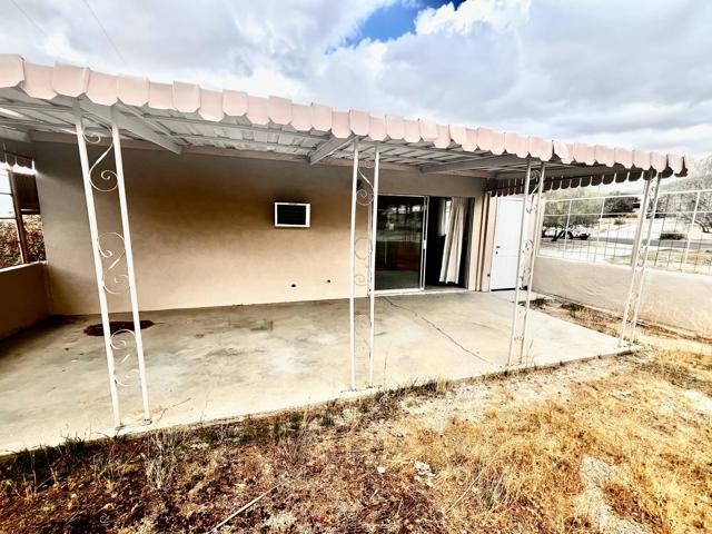 66775 Yucca Drive, Desert Hot Springs CA: https://media.crmls.org/mediaz/96d36be2-dba0-4014-a67c-a0eea74dc1ff.jpg