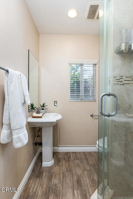 Detail Gallery Image 28 of 39 For 1247 Flanders Rd, La Canada Flintridge,  CA 91011 - 4 Beds | 3 Baths