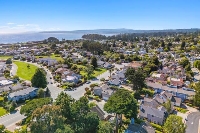 2200 Dolphin Drive, Aptos CA: https://media.crmls.org/mediaz/96d4007d-febd-4db3-80a8-e69d5dd0f930.jpg