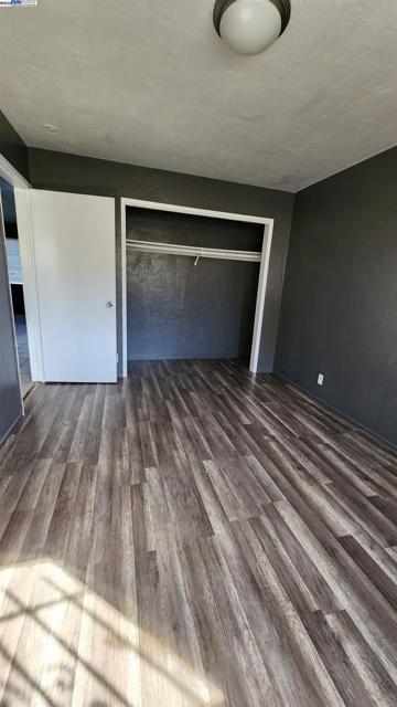 Image 11 of 19 For 1069 71st Avenue