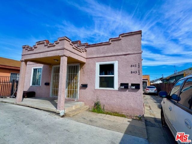 841 W 64th Street, Los Angeles CA: https://media.crmls.org/mediaz/96d4751e-bc38-4a5c-87fa-7c9d5ff509f5.jpg