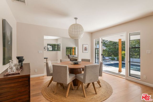 11349 Canton Drive, Studio City CA: https://media.crmls.org/mediaz/96d4d58a-fa82-43e7-bfaf-f00e7de627c9.jpg