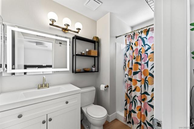 18197 Valladares Dr, San Diego CA: https://media.crmls.org/mediaz/96d50284-052d-4b8a-8faa-befbd27adf73.jpg