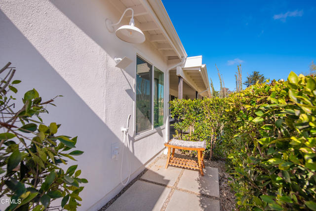 34 Vientos Road, Camarillo CA: https://media.crmls.org/mediaz/96d5720e-3dd0-41ad-939e-53bc6c0c0079.jpg