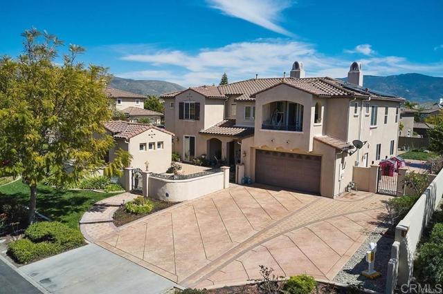 2856 Falling Waters Court, Chula Vista CA: https://media.crmls.org/mediaz/96d76a49-7d05-4ec7-830f-2dfcb426eaa9.jpg