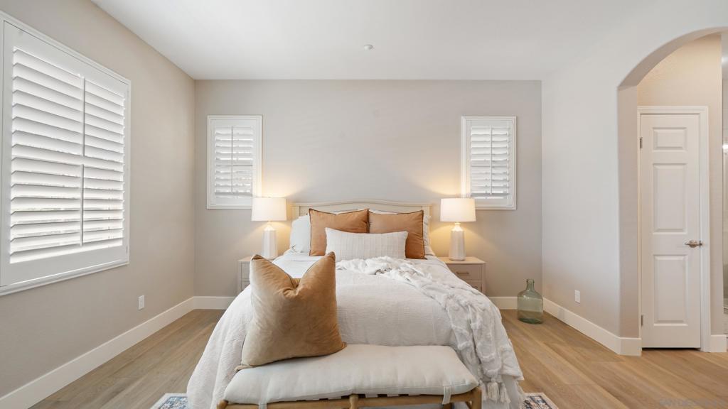 MLS #250037874SD image #14