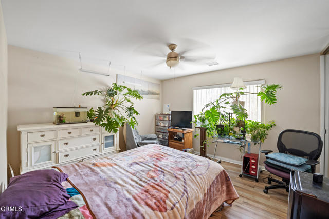 32650 The Old Road, Castaic CA: https://media.crmls.org/mediaz/96d98f97-4d6c-40d7-8e1d-ea21859fc649.jpg