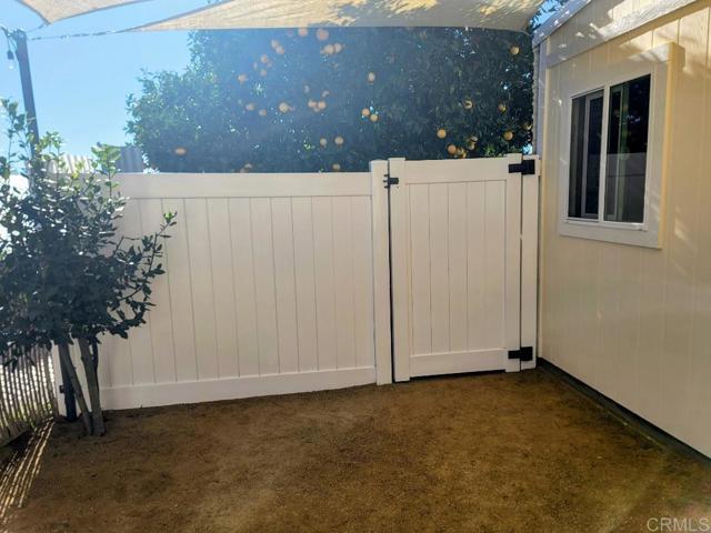 Detail Gallery Image 31 of 32 For 245 W Bobier Dr #90,  Vista,  CA 92083 - 2 Beds | 2 Baths