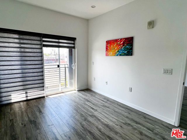 1229 S Kingsley Drive, Los Angeles CA: https://media.crmls.org/mediaz/96d9ccae-c543-4b5a-8c6b-9e42a7691052.jpg