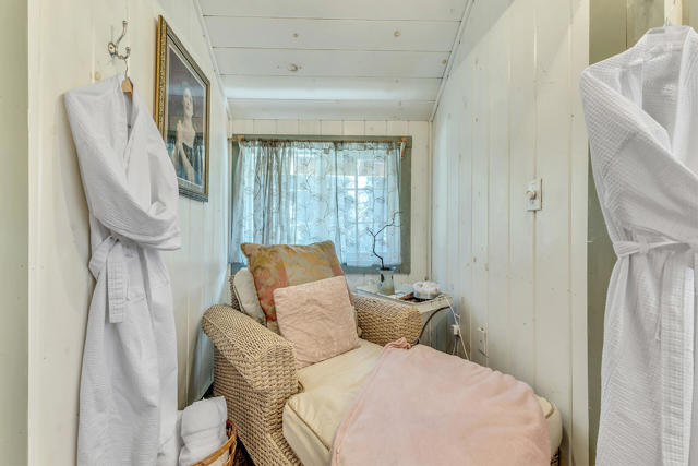 25585 Alderwood St Street, Idyllwild CA: https://media.crmls.org/mediaz/96da4274-0031-449b-83b6-1295586f5465.jpg