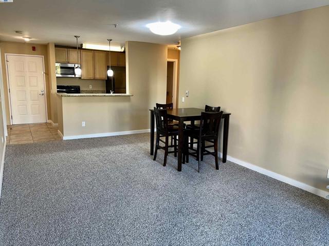 Image 10 of 38 For 6400 Christie Ave  5211