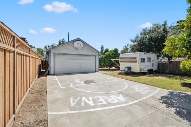 956 S 9th Street, San Jose CA: https://media.crmls.org/mediaz/96dc070a-379a-4709-9887-c0fda8656f75.jpg