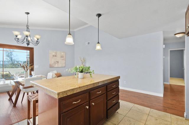 1174 Camino Donaire, San Diego CA: https://media.crmls.org/mediaz/96dca26e-a051-4a0f-8227-8c28e678744f.jpg