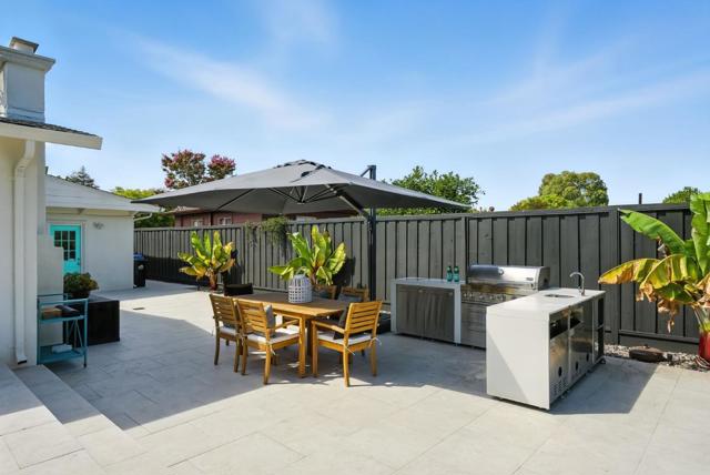 2924 Vivian Lane, San Jose CA: https://media.crmls.org/mediaz/96dcf3fe-8ca7-415e-a2ef-444307147b26.jpg