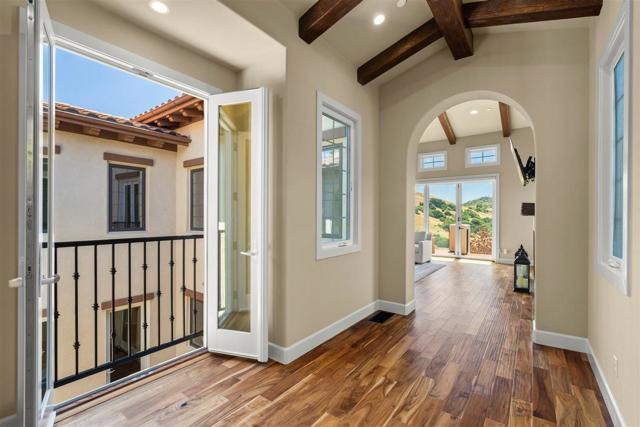 21 Bigleaf Road, Orinda CA: https://media.crmls.org/mediaz/96dd59ec-1ad7-47ff-beae-49f16b4dc28e.jpg