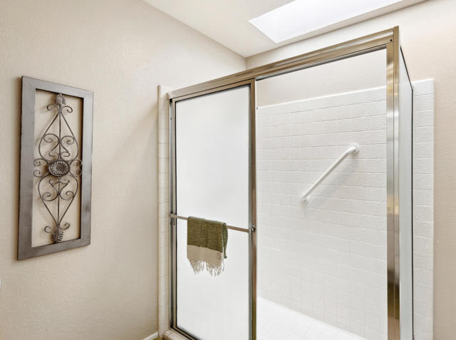 428 Sierra Madre S, Palm Desert CA: https://media.crmls.org/mediaz/96dd6716-e0de-4fa6-91f1-45a8eb74b81f.jpg