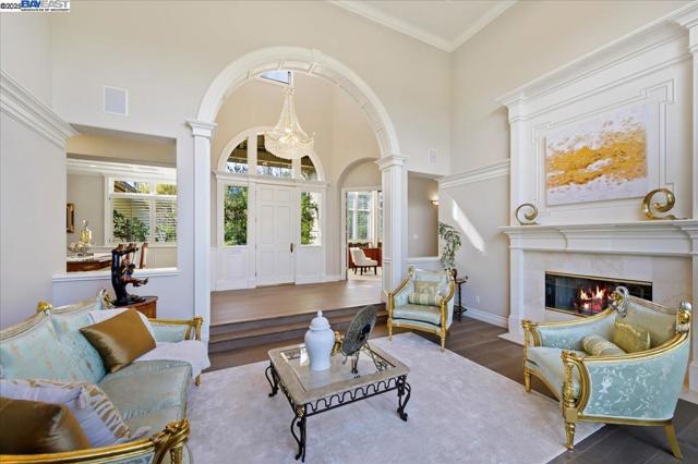 2434 Pomino Way, Pleasanton CA: https://media.crmls.org/mediaz/96de82db-6d1f-4d23-9fa9-01ae09346b90.jpg