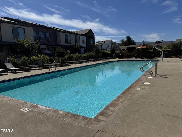 Detail Gallery Image 61 of 67 For 130 Farmhouse Dr #2,  Simi Valley,  CA 93065 - 3 Beds | 2/1 Baths