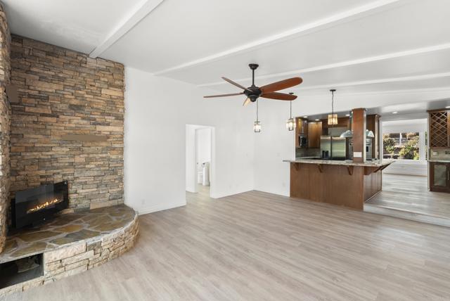 12405 Royal Rd, El Cajon CA: https://media.crmls.org/mediaz/96e02737-bd1a-4432-bd21-aa2e90a99e0b.jpg