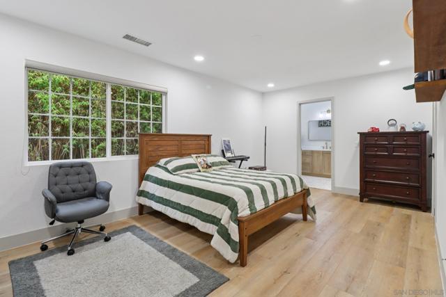 Image 32 of 73 For 43 Corte Maria Ave