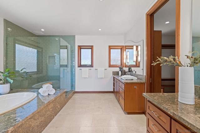 354 Ocean View Ave, Del Mar CA: https://media.crmls.org/mediaz/96e1fbd0-61f0-4b7c-966a-595447cd1ef6.jpg