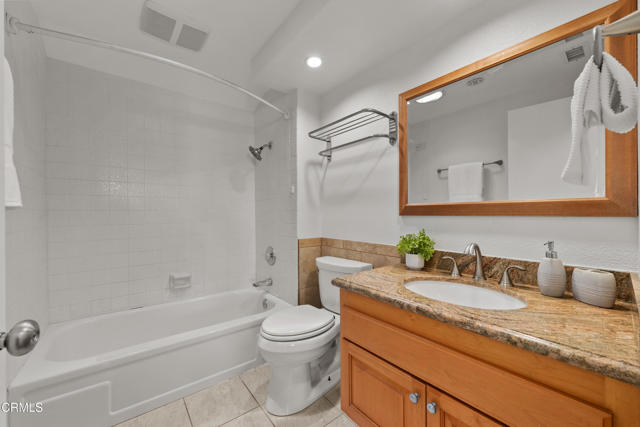 Detail Gallery Image 24 of 52 For 3807 Olivo Ct, Camarillo,  CA 93010 - 5 Beds | 3/1 Baths