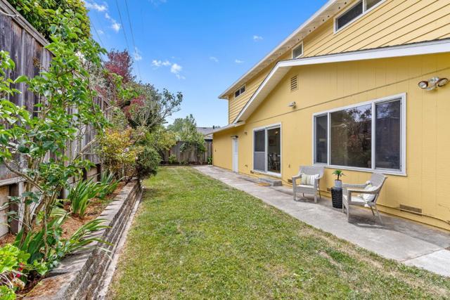 150 Sir Francis Court, Capitola CA: https://media.crmls.org/mediaz/96e2b6d5-3c54-42f6-b2c8-10c0c5f15dfc.jpg