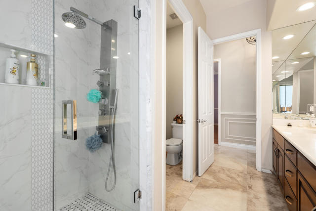 6 Voltaire Court, Rancho Mirage CA: https://media.crmls.org/mediaz/96e39e63-0faa-4d2c-9797-1fd3bda1864c.jpg