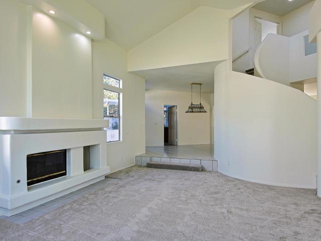 Detail Gallery Image 19 of 30 For 4918 Amador Dr, Oceanside,  CA 92056 - 5 Beds | 3/1 Baths