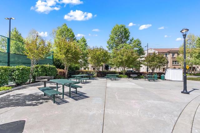 712 Amalfi Loop, Milpitas CA: https://media.crmls.org/mediaz/96e576da-61b5-4bf8-ac4b-f538f3dcb3bd.jpg