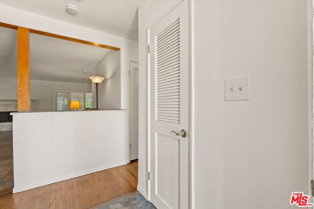 9313 Hayvenhurst Avenue, North Hills CA: https://media.crmls.org/mediaz/96e5aa45-eac1-4a9d-9372-2be8d3b39aac.jpg