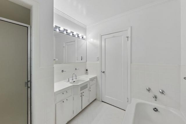 680 Fairway Circle, Hillsborough CA: https://media.crmls.org/mediaz/96e66ab8-de1c-4db9-8e46-d99170360ea7.jpg