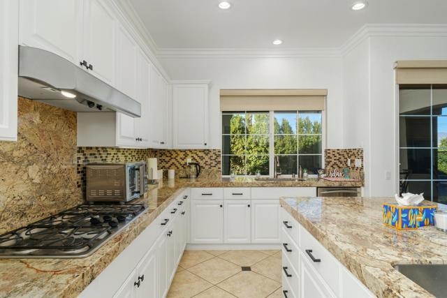 Image 11 of 38 For 59 Via Santo Tomas Drive