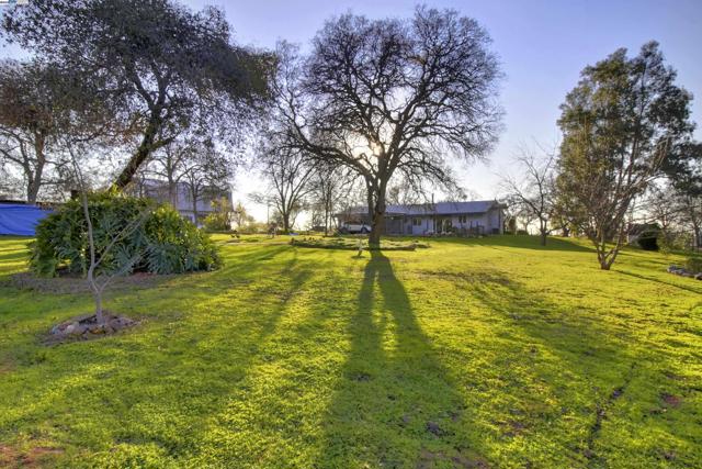 Image 47 of 60 For 15828 Barney Rd
