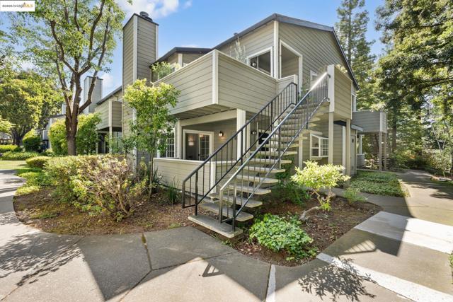 520 Canyon Oaks, Oakland CA: https://media.crmls.org/mediaz/96e78535-2525-4366-b1eb-799c3bd155ca.jpg