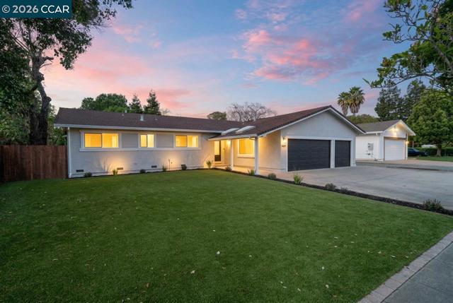 Image 2 of 31 For 3959 Chestnut Ave