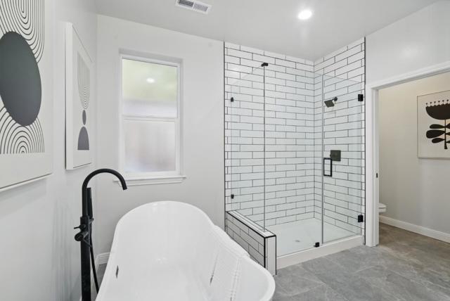 6868 Moore Drive, Oakland CA: https://media.crmls.org/mediaz/96e81b01-e3ba-48ed-b58b-68423cdc916b.jpg