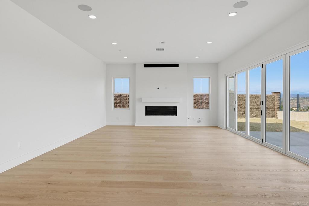2057 Verne View - photo 6