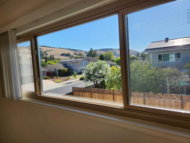 249 Purple Glen Drive, San Jose CA: https://media.crmls.org/mediaz/96e9535d-6973-47ca-8351-4541bafab086.jpg