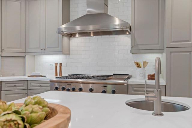 739 Oak View Way, Redwood City CA: https://media.crmls.org/mediaz/96e9696f-655f-49a6-bc8d-372ea93f4436.jpg