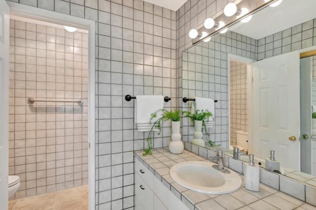 5623 JOCKEY WAY, Bonita CA: https://media.crmls.org/mediaz/96e9ddb1-6f6c-49dd-ab14-7d46ede35a8a.jpg