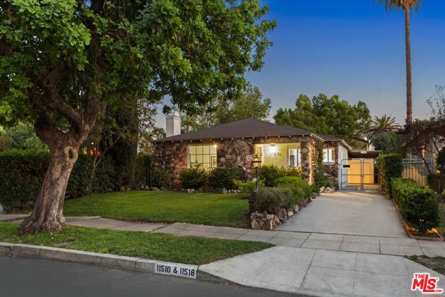 11516 Albers Street photo 2