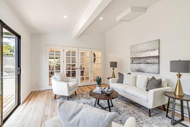 928 Peggy Lane, Menlo Park CA: https://media.crmls.org/mediaz/96eadaa8-a3f7-4048-88ea-ec31ddff2516.jpg