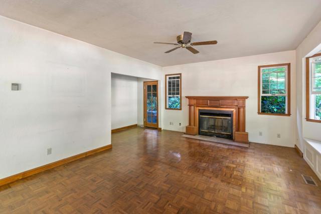 22370 Old Santa Cruz Highway, Los Gatos CA: https://media.crmls.org/mediaz/96ec58ee-5704-4752-85ec-5489f2e26f6b.jpg